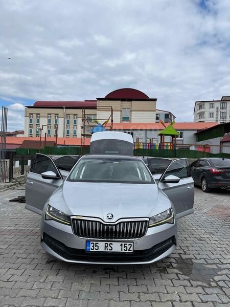 Sahibinden Skoda SuperB 1.6 TDI Elite 2020 Model Sakarya 201.000 km Gri (Gümüş)