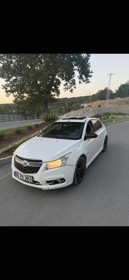 Sahibinden Chevrolet Cruze 1.4 T Sport 2013 Model İstanbul 225.000 km Beyaz 1