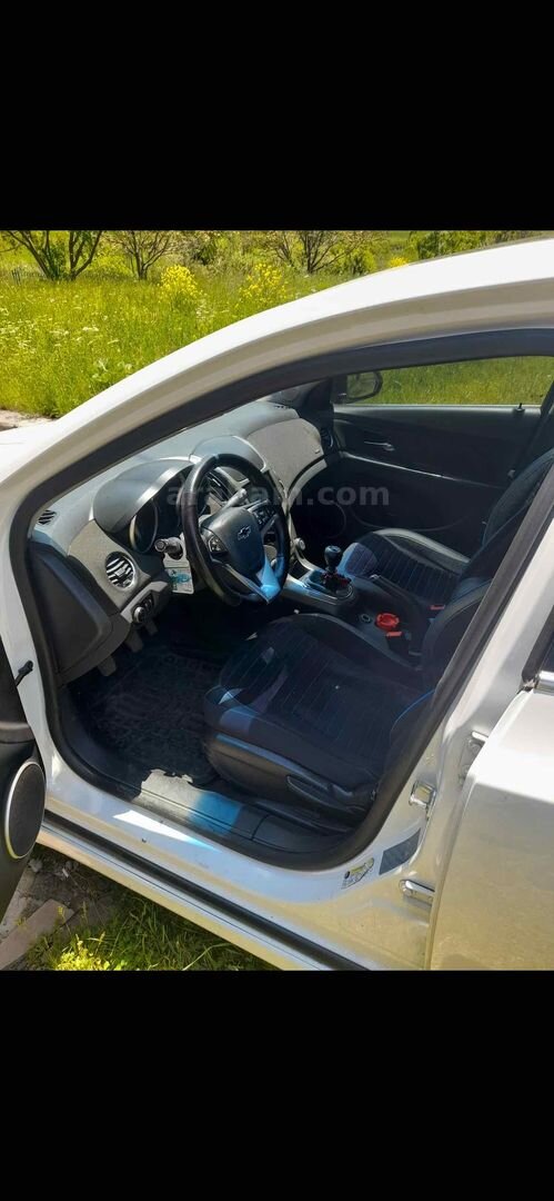 Sahibinden Chevrolet Cruze 1.4 T Sport 2013 Model İstanbul 225.000 km Beyaz 7