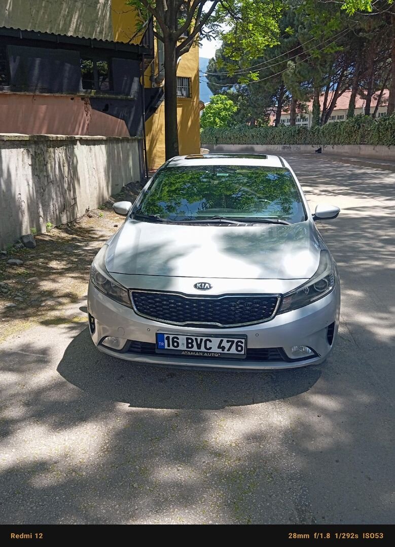Sahibinden Kia Cerato 1.6 CRDi Concept Plus 2016 Model Bursa 190.400 km Gri 2