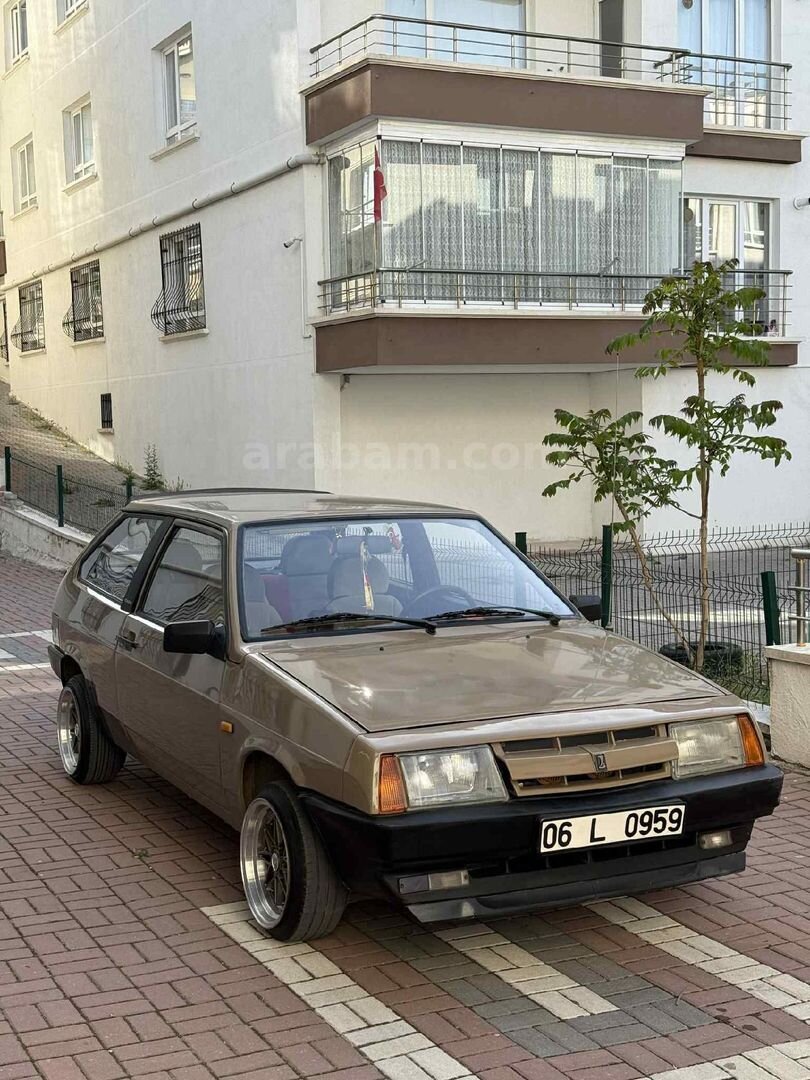 Sahibinden Lada VAZ 2105 1986 Model Ankara 96.000 km Kahverengi 7