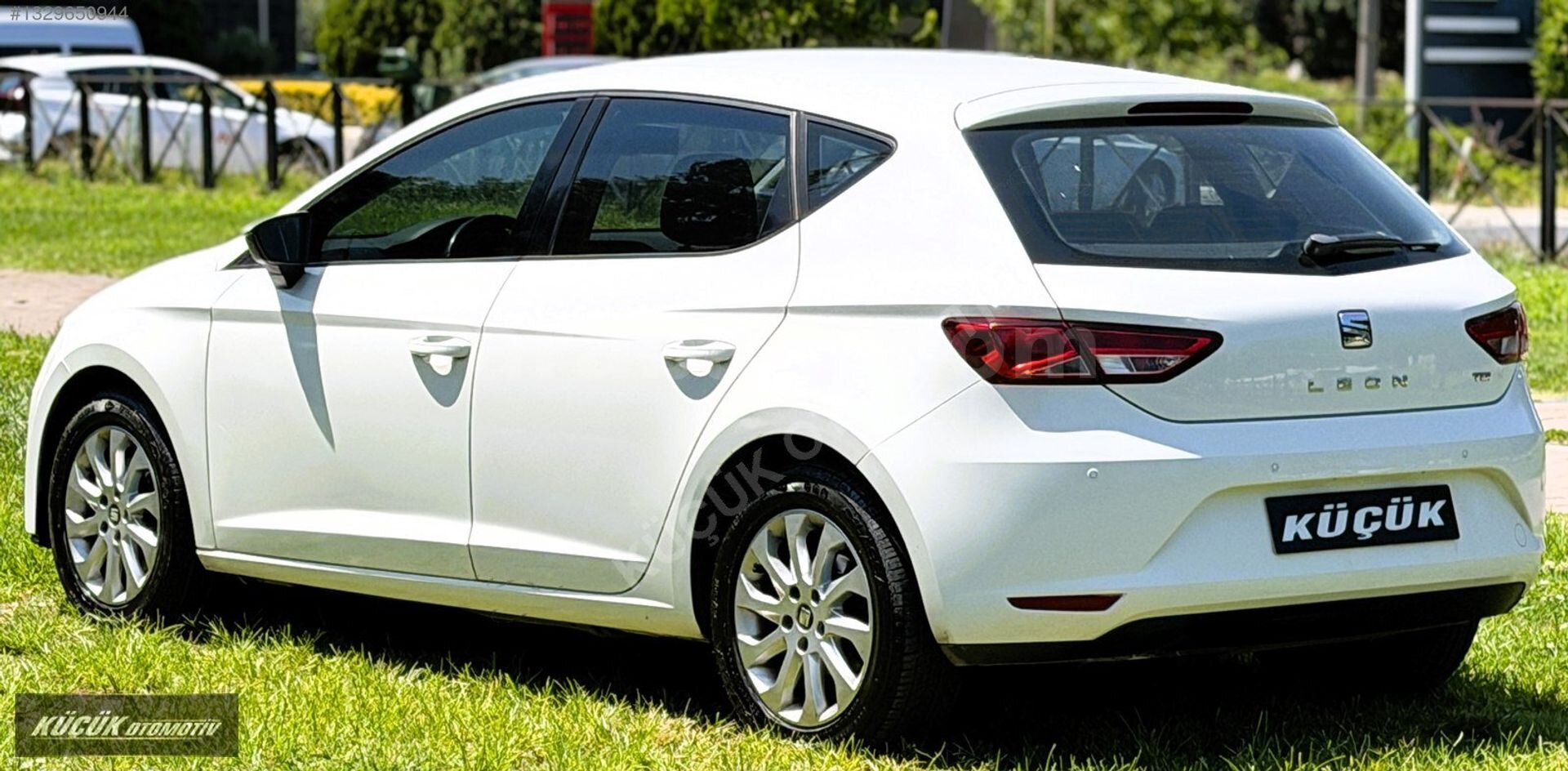 Galeriden Seat Leon 1.6 TDI Style 2015 Model Bursa 110.000 km Beyaz 5