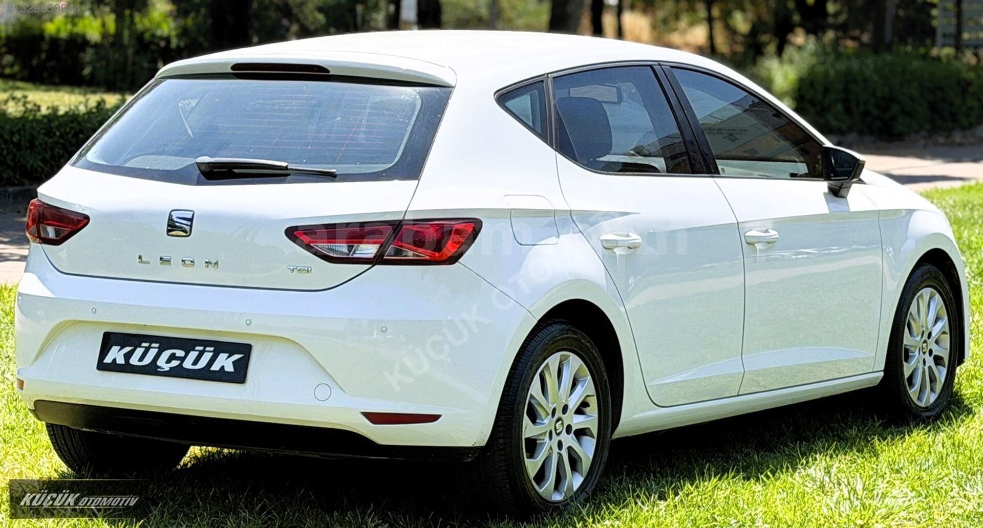 Galeriden Seat Leon 1.6 TDI Style 2015 Model Bursa 110.000 km Beyaz 7