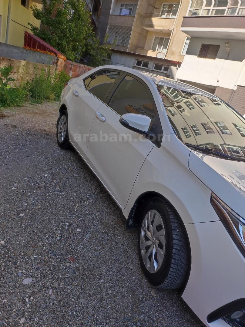 Sahibinden Toyota Corolla 1.4 D-4D Advance 2018 Model Samsun 295.000 km Beyaz 4