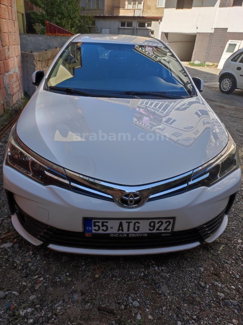 Sahibinden Toyota Corolla 1.4 D-4D Advance 2018 Model Samsun 295.000 km Beyaz 3