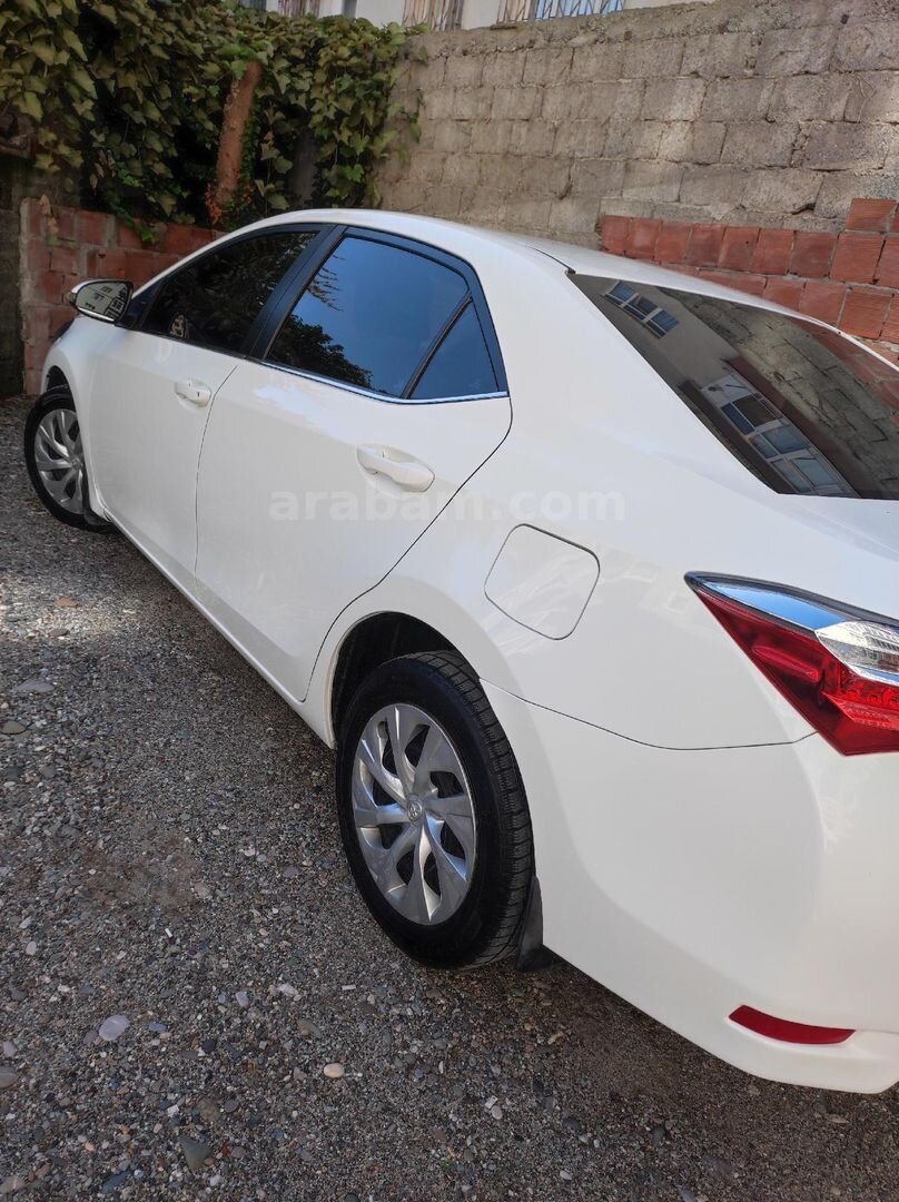 Sahibinden Toyota Corolla 1.4 D-4D Advance 2018 Model Samsun 295.000 km Beyaz 6