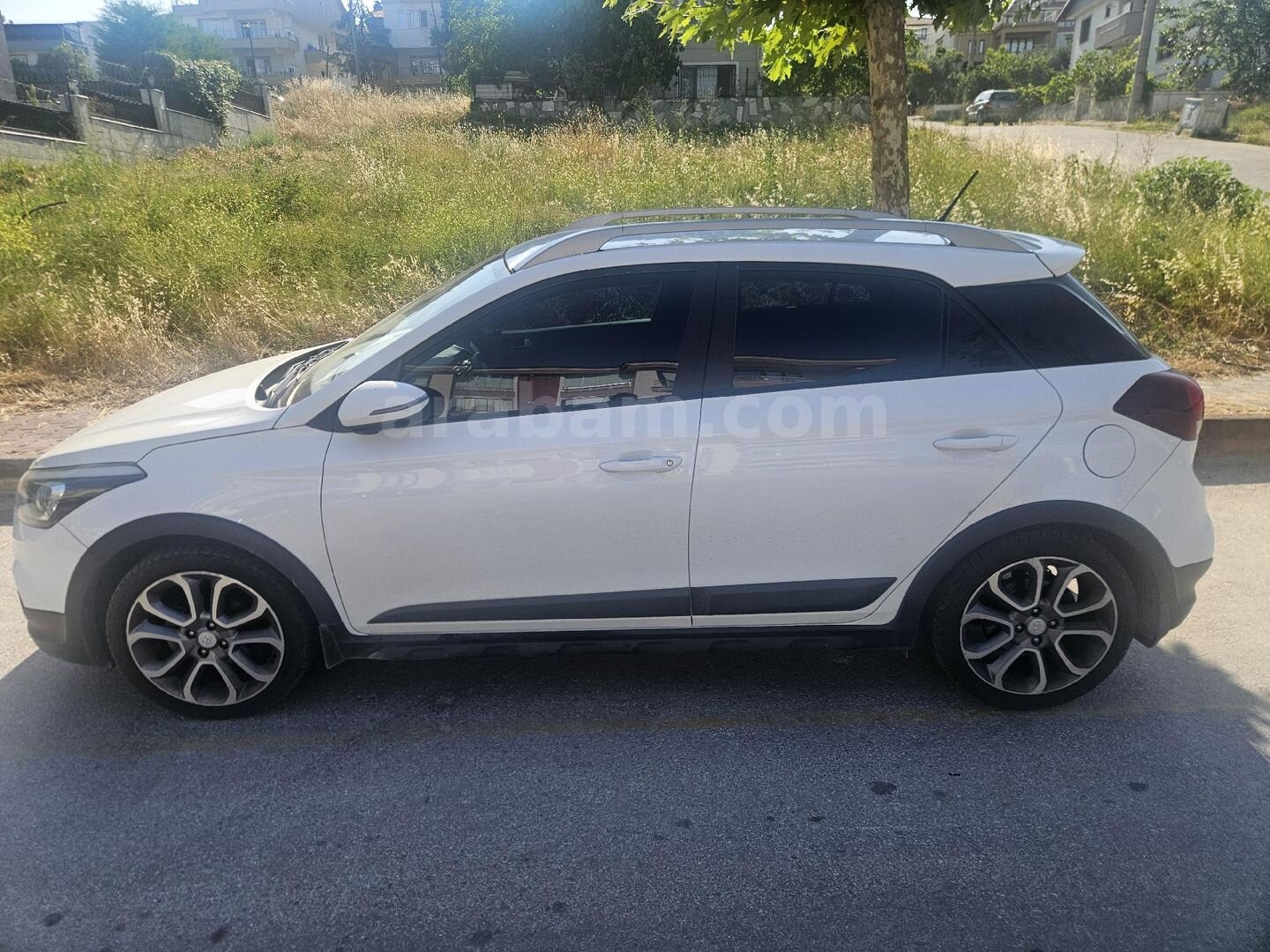 Sahibinden Hyundai i20 Active 1.4 MPi Elite Smart 2020 Model Yalova 99.000 km Beyaz 2