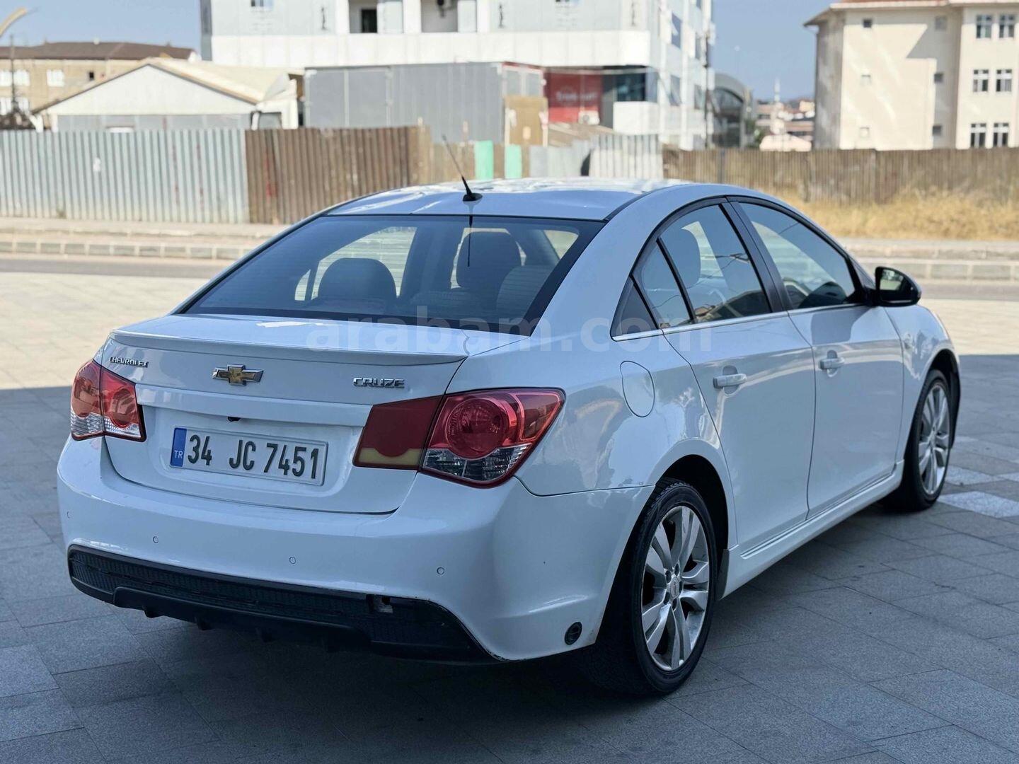 Galeriden Chevrolet Cruze 1.6 Sport Plus 2013 Model Kocaeli 174.500 km Beyaz 3