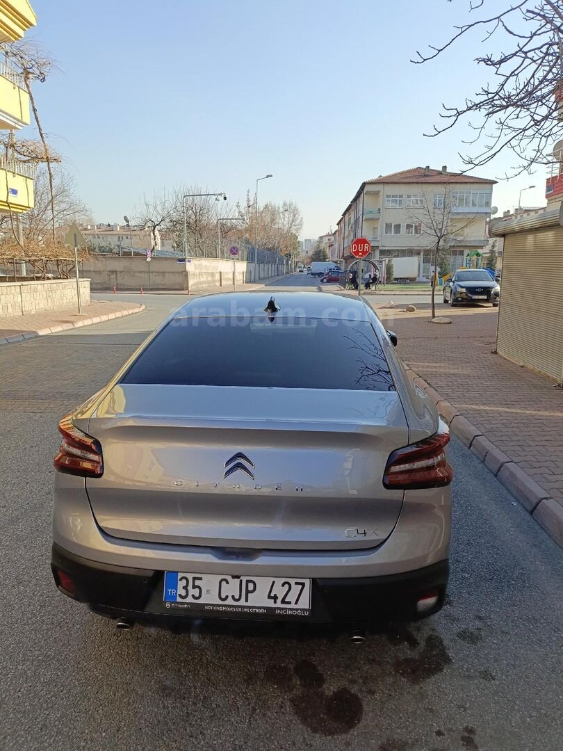 Sahibinden Citroen C4 X 1.2 PureTech Shine 2024 Model İzmir 13.000 km Gri (metalik) 2