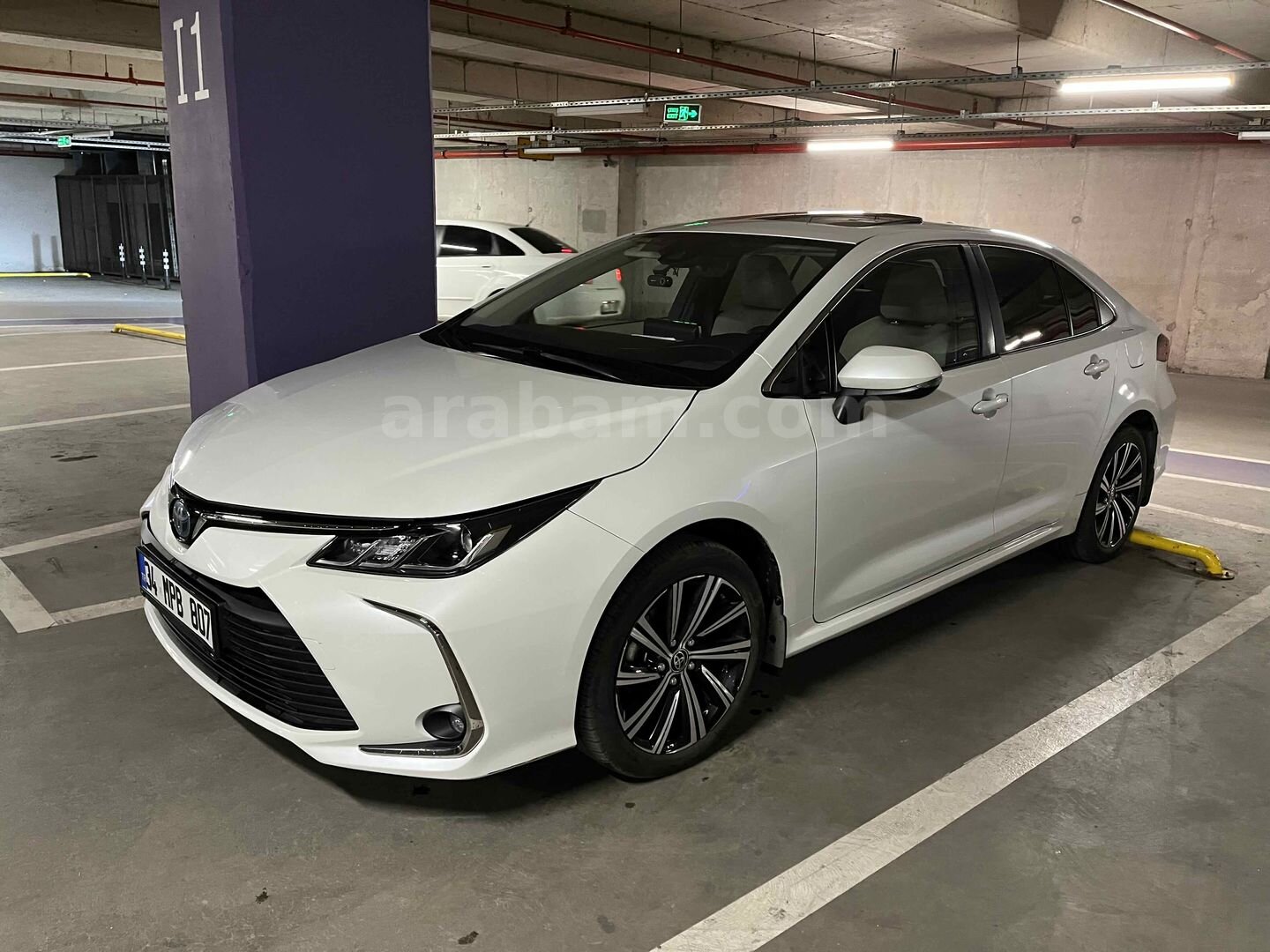 Sahibinden Toyota Corolla 1.8 Hybrid Flame X-Pack 2022 Model İstanbul 45.000 km Şampanya 1