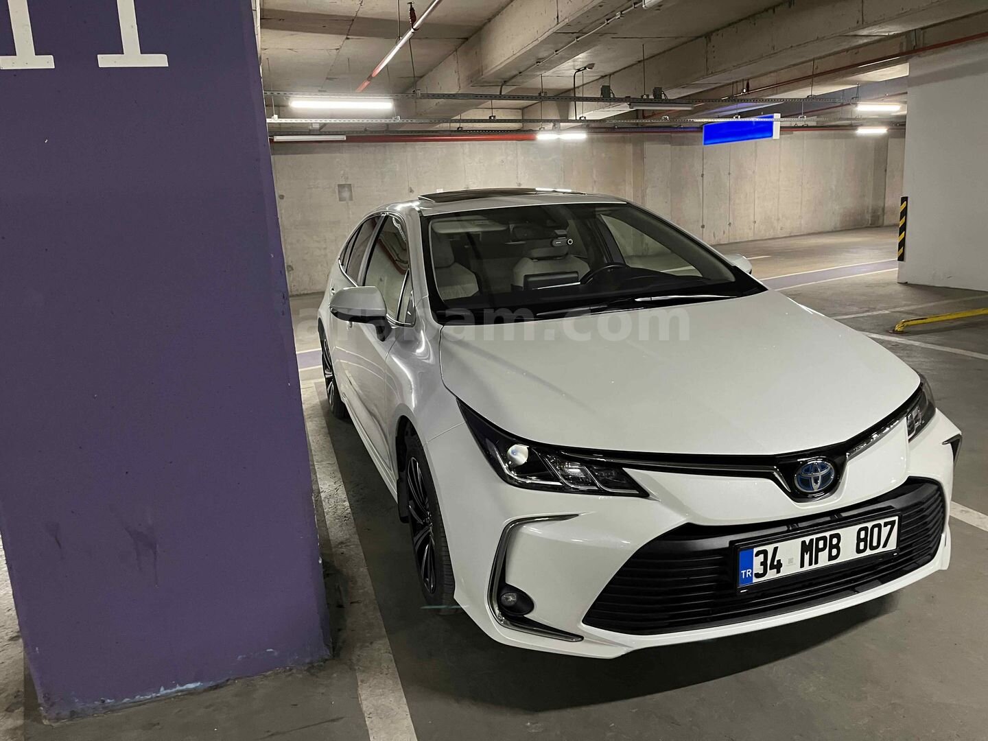 Sahibinden Toyota Corolla 1.8 Hybrid Flame X-Pack 2022 Model İstanbul 45.000 km Şampanya 3