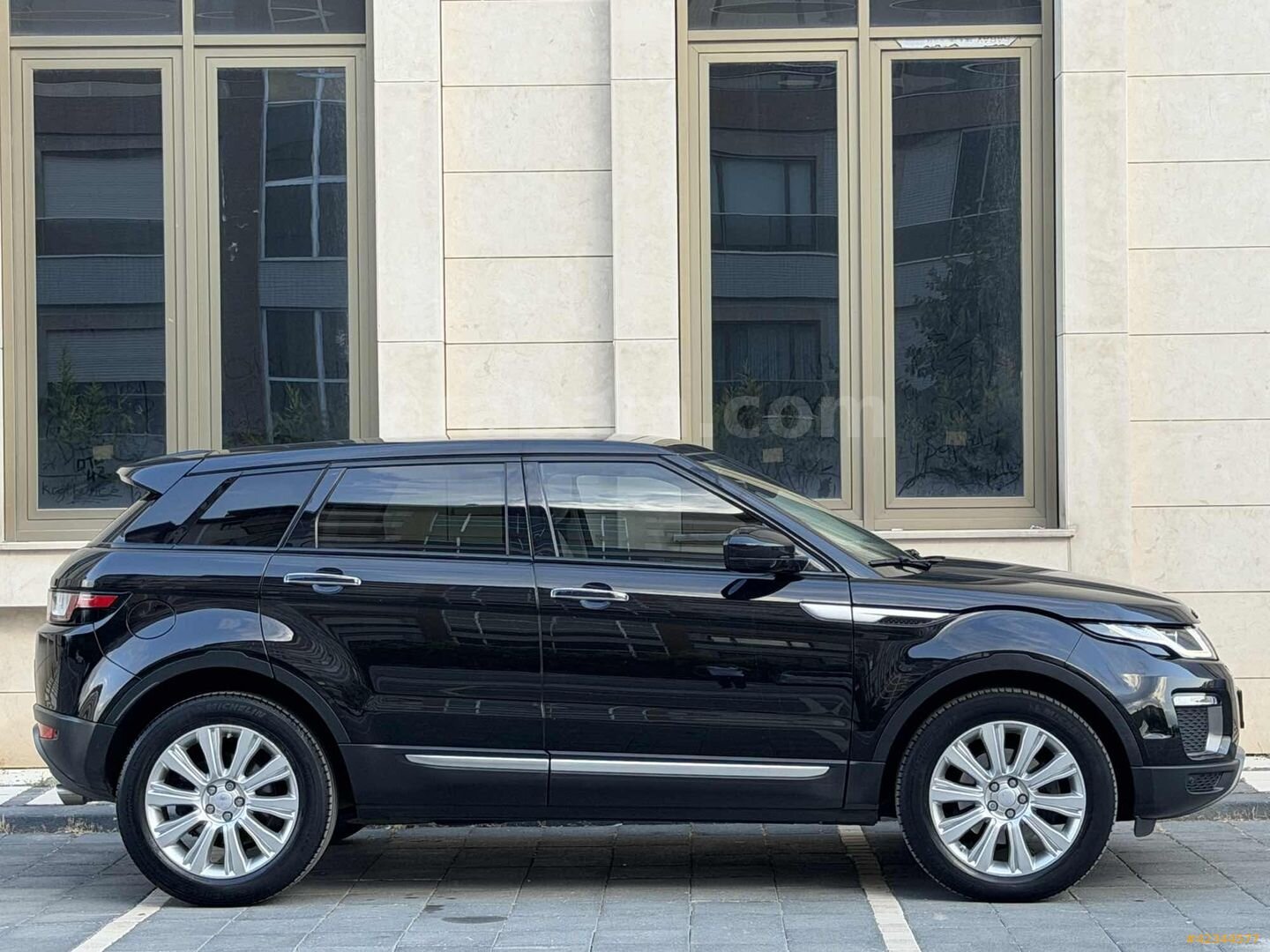 Galeriden Land Rover Range Evoque 2.0 TD4 HSE Dynamic 2015 Model Konya 125.436 km Siyah 6