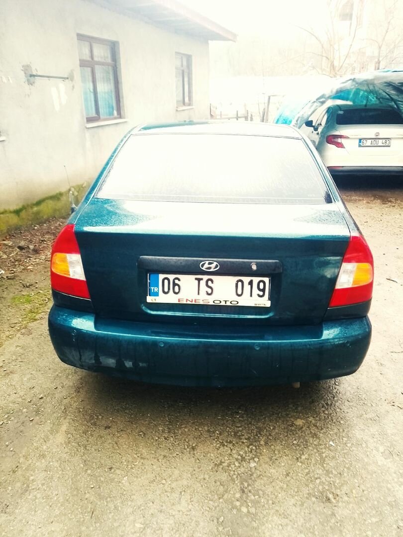 Sahibinden Hyundai Accent 1.3 LX 2000 Model Bartın 235.000 km Yeşil 5