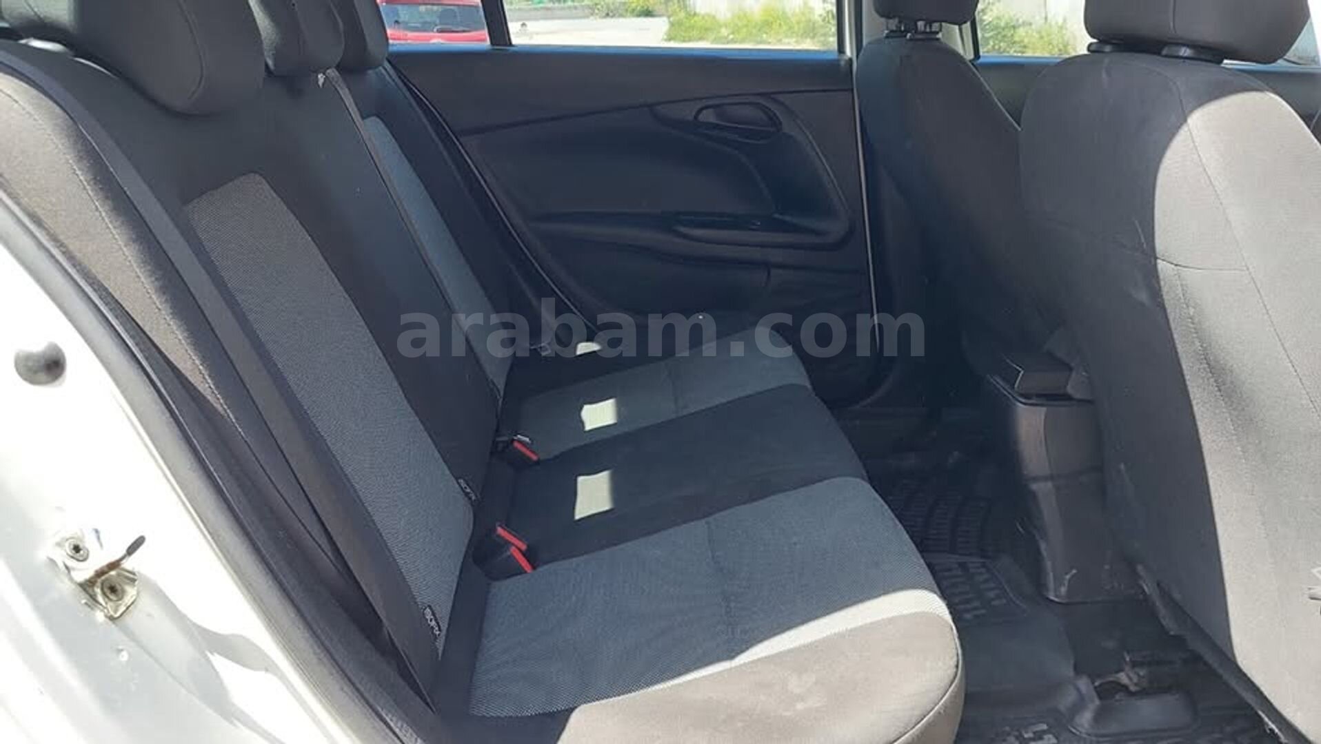 Galeriden Fiat Egea 1.3 Multijet Easy 2016 Model İzmir 216.000 km Beyaz 7