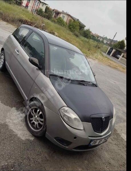 Sahibinden Lancia Ypsilon 1.4 2009 Model İstanbul 168.500 km Gri