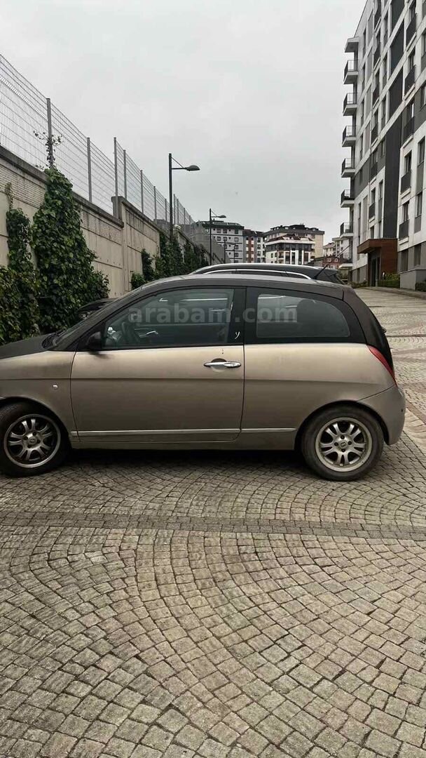 Sahibinden Lancia Ypsilon 1.4 2009 Model İstanbul 168.500 km Gri 2