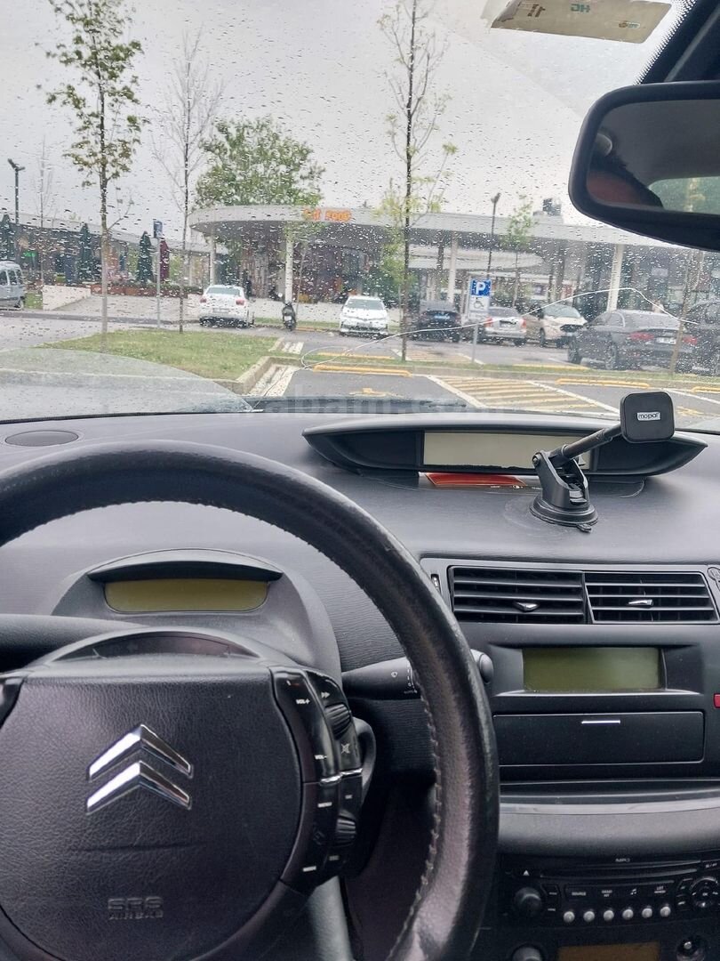 Sahibinden Citroen C4 1.6 HDi SX 2008 Model Kocaeli 249.000 km Gri (Gümüş) 4