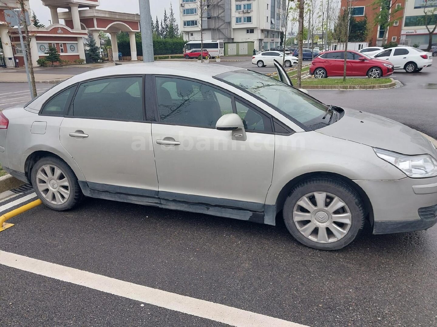Sahibinden Citroen C4 1.6 HDi SX 2008 Model Kocaeli 249.000 km Gri (Gümüş) 2