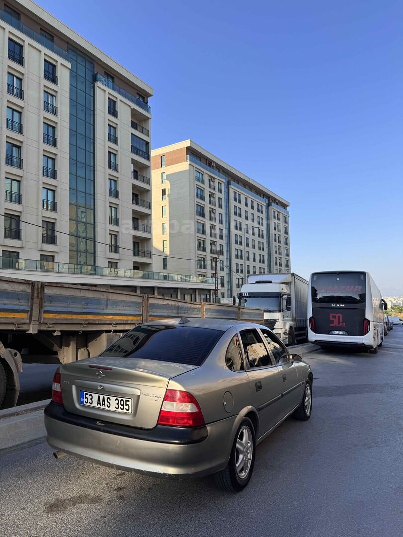 Sahibinden Opel Vectra 2.0 GLS 1997 Model İstanbul 260.000 km Şampanya 3