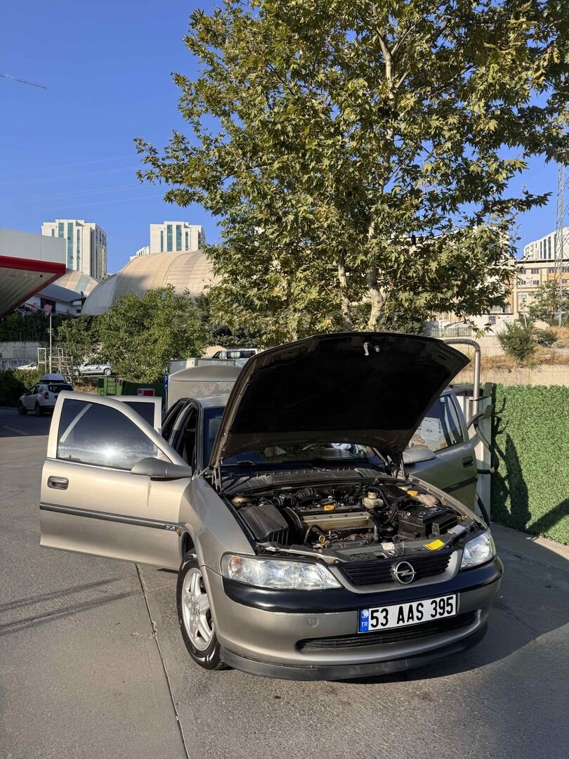Sahibinden Opel Vectra 2.0 GLS 1997 Model İstanbul 260.000 km Şampanya 2
