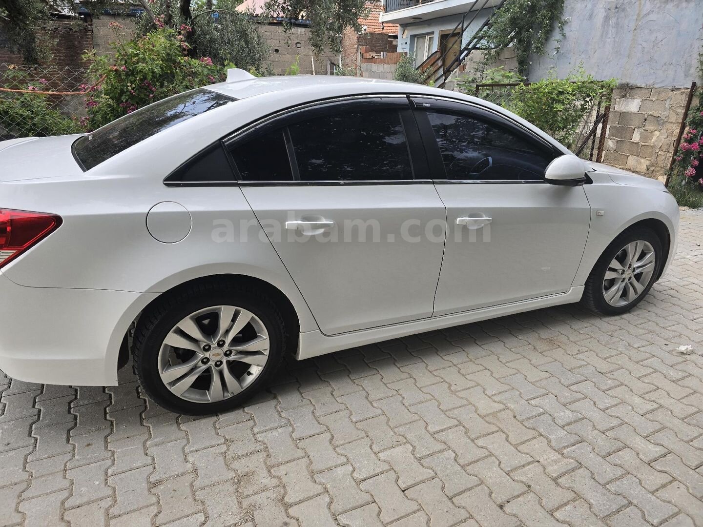 Sahibinden Chevrolet Cruze 1.6 Sport 2013 Model Aydın 110.000 km Beyaz 3