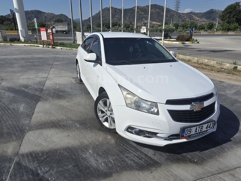 Sahibinden Chevrolet Cruze 1.6 Sport 2013 Model Aydın 110.000 km Beyaz