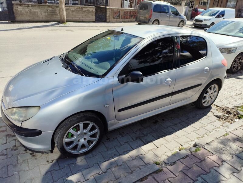 Sahibinden Peugeot 206 1.4 XT 2003 Model Konya 203.000 km Gri (Gümüş)