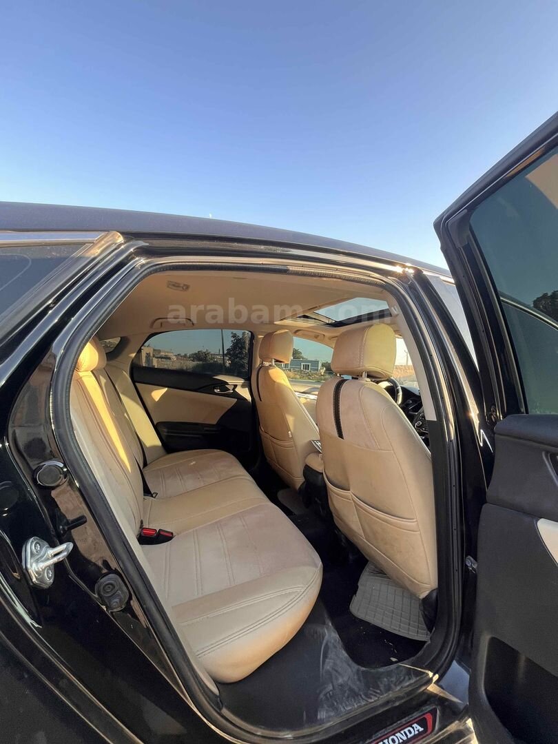 Sahibinden Honda Civic 1.6 Elegance 2017 Model Mardin 178.000 km Siyah 4