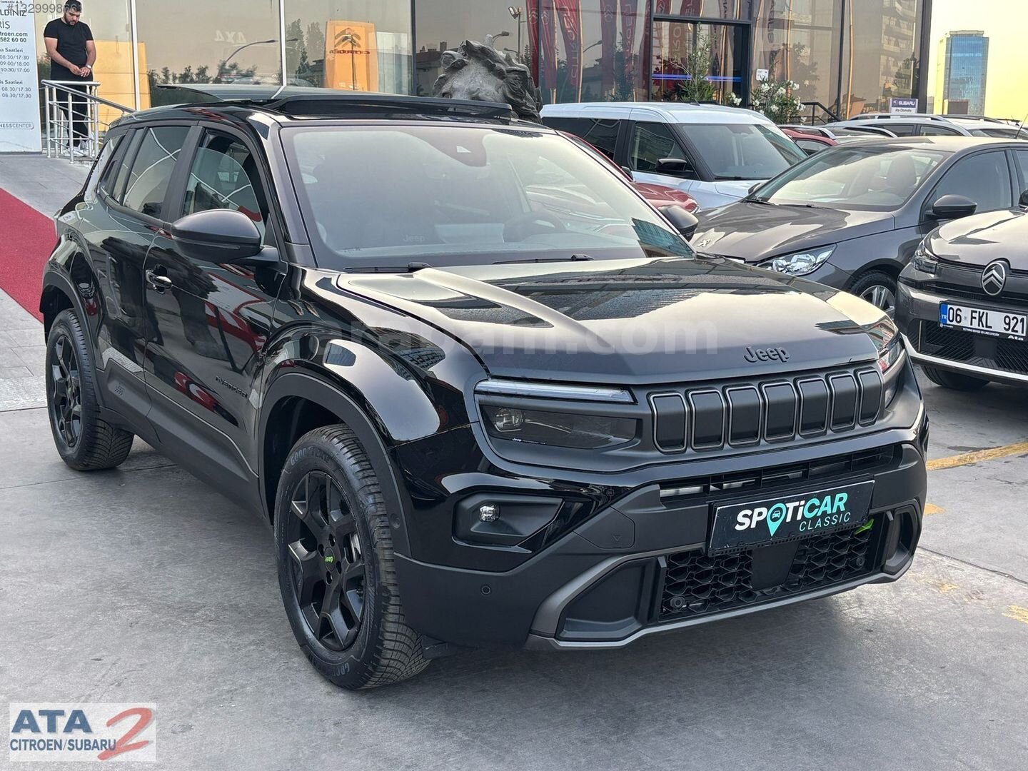Galeriden Jeep Avenger Hybrid 1.2 Summit 2025 Model Ankara 6.100 km Siyah 2