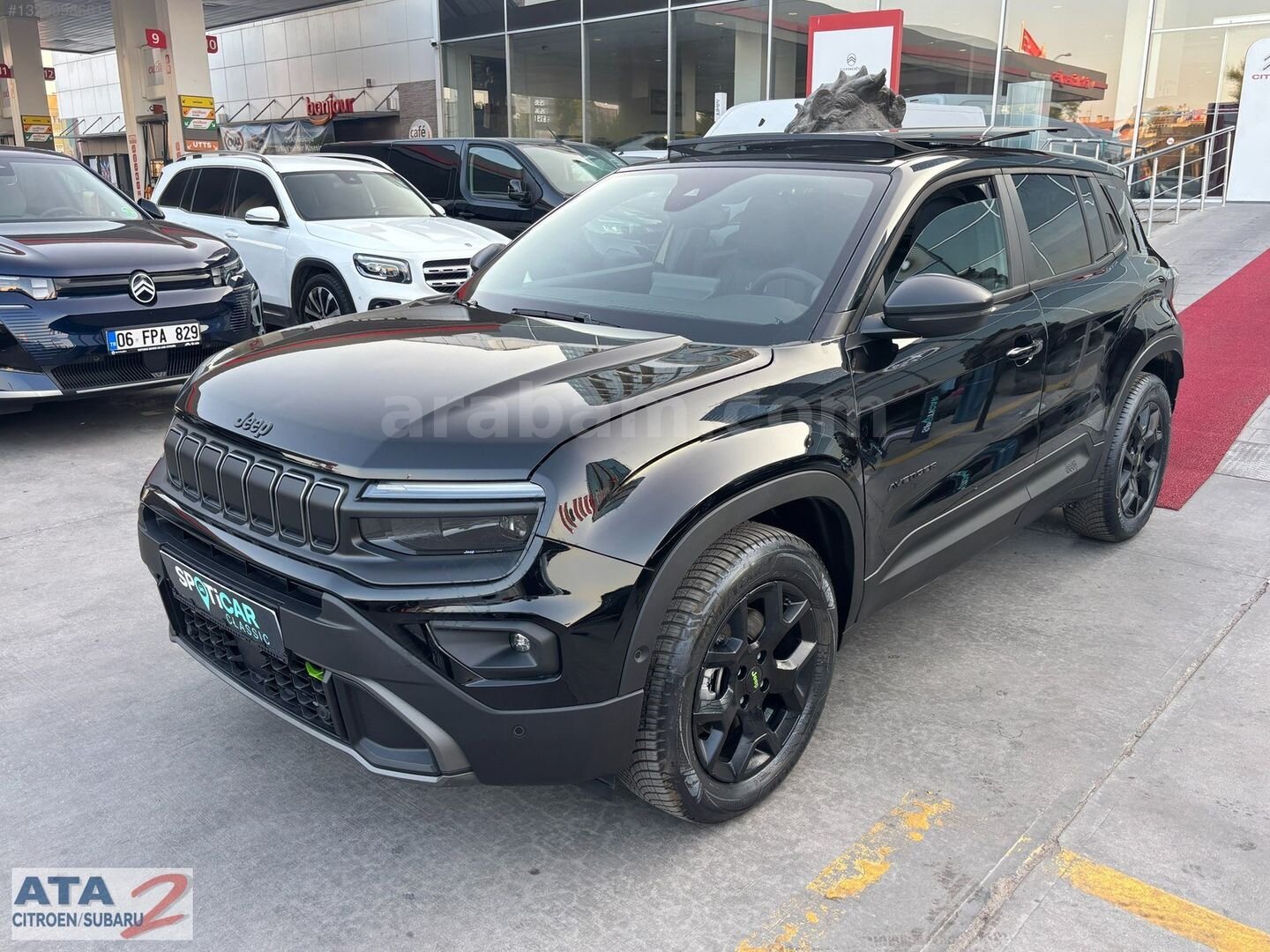 Galeriden Jeep Avenger Hybrid 1.2 Summit 2025 Model Ankara 6.100 km Siyah 3