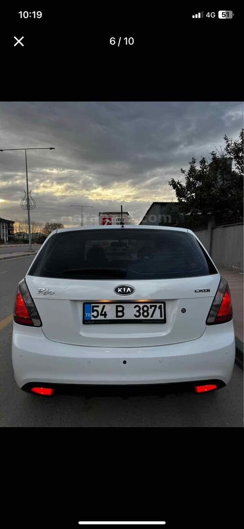 Sahibinden Kia Rio 1.5 CRDi Trend 2010 Model Kocaeli 230.000 km Beyaz 6
