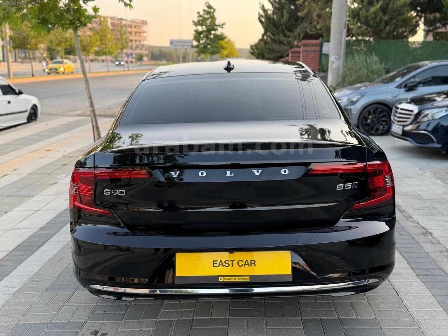 Galeriden Volvo S90 2.0 D B5 Inscription 2021 Model Gaziantep 169.500 km Siyah 4