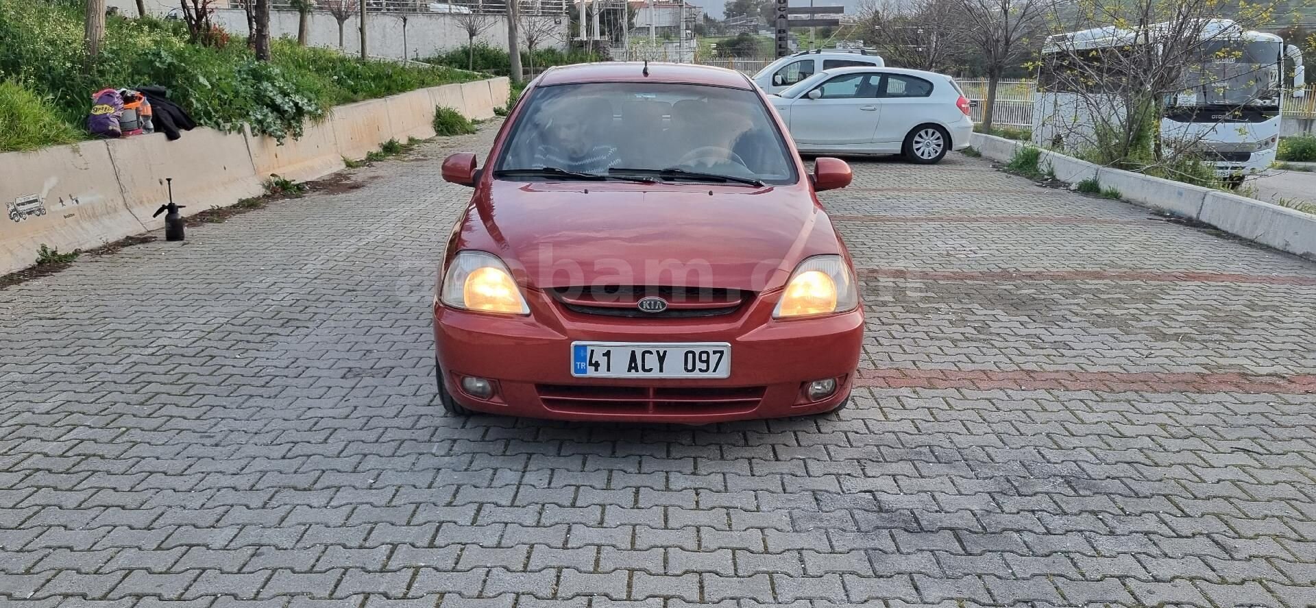 Sahibinden Kia Rio 1.5 Trend 2004 Model İzmir 236.000 km Kırmızı 4