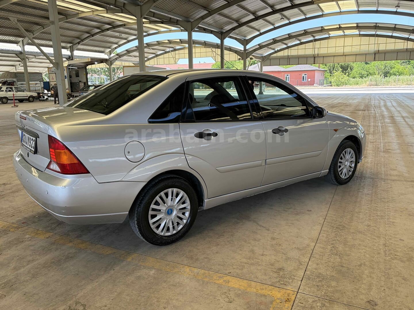 Galeriden Ford Focus 1.6 Ambiente 2001 Model Kütahya 175.000 km Gri (Gümüş) 2