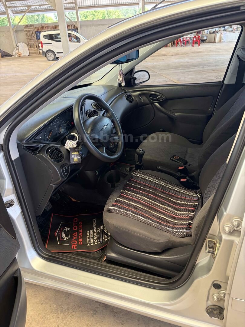 Galeriden Ford Focus 1.6 Ambiente 2001 Model Kütahya 175.000 km Gri (Gümüş) 6