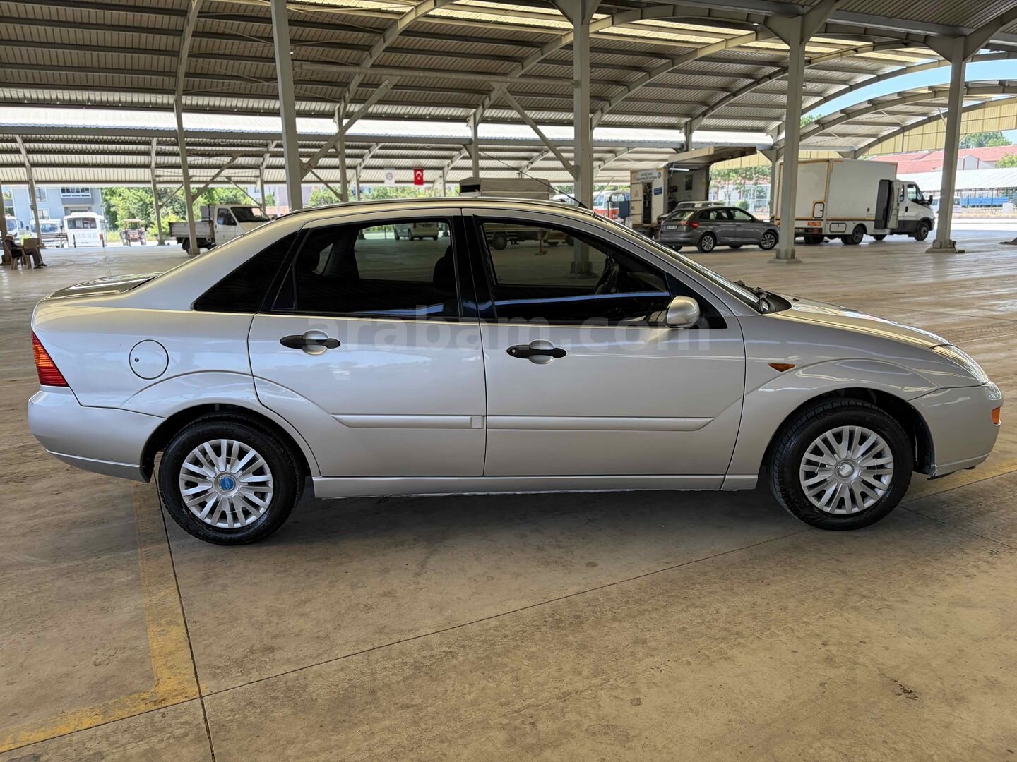 Galeriden Ford Focus 1.6 Ambiente 2001 Model Kütahya 175.000 km Gri (Gümüş) 4