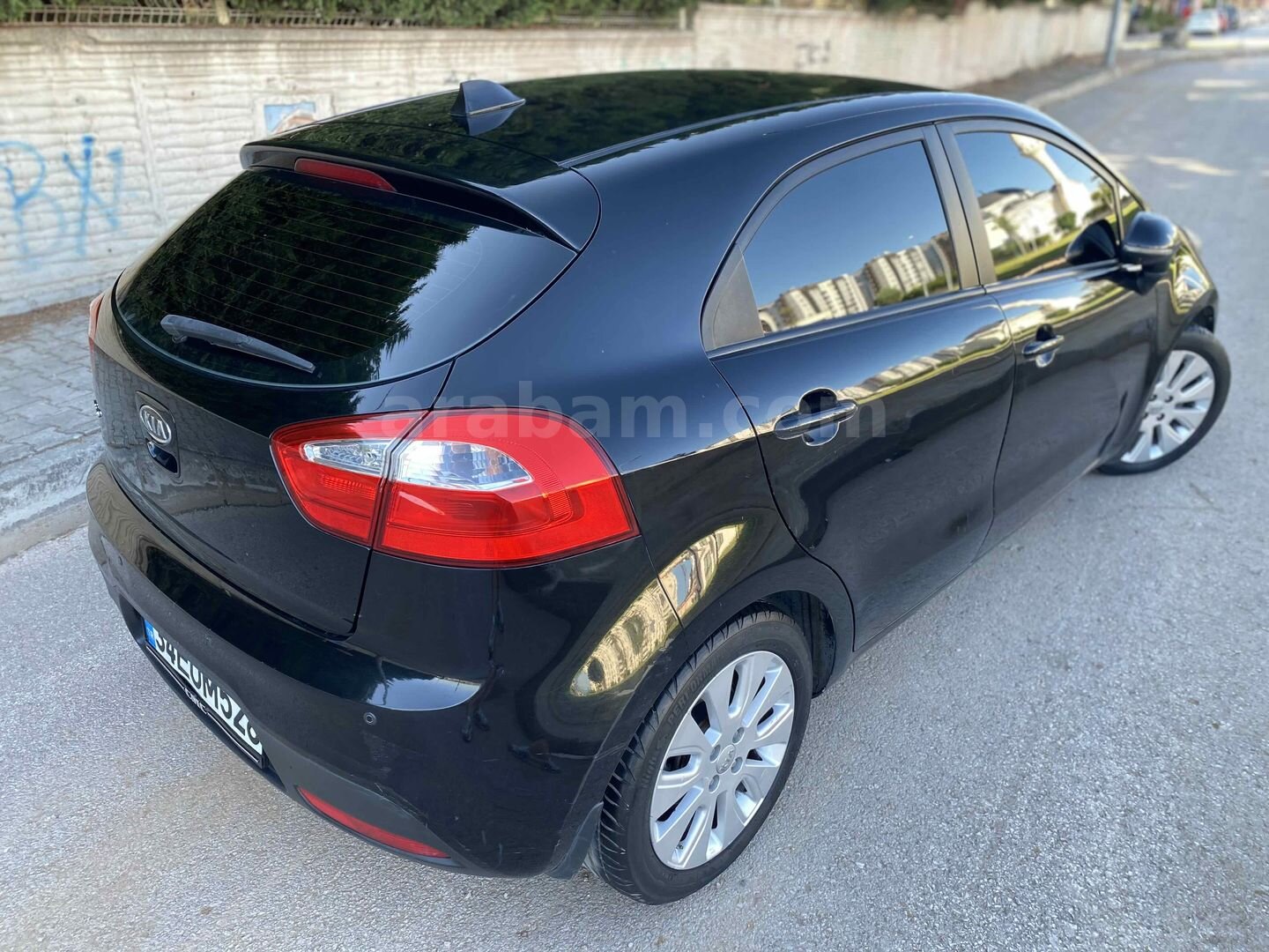 Galeriden Kia Rio 1.25 CVVT Fancy 2012 Model Kocaeli 158.500 km Siyah 5
