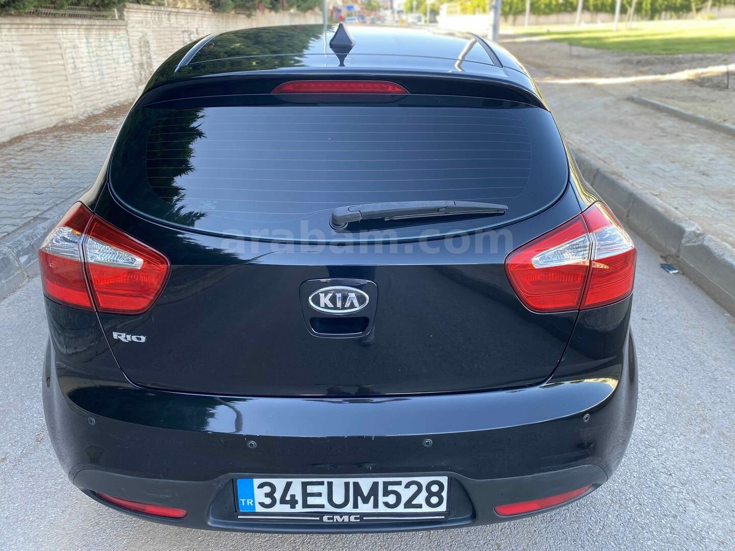 Galeriden Kia Rio 1.25 CVVT Fancy 2012 Model Kocaeli 158.500 km Siyah 6