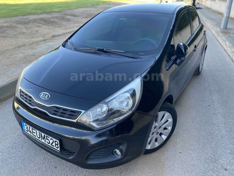 Galeriden Kia Rio 1.25 CVVT Fancy 2012 Model Kocaeli 158.500 km Siyah