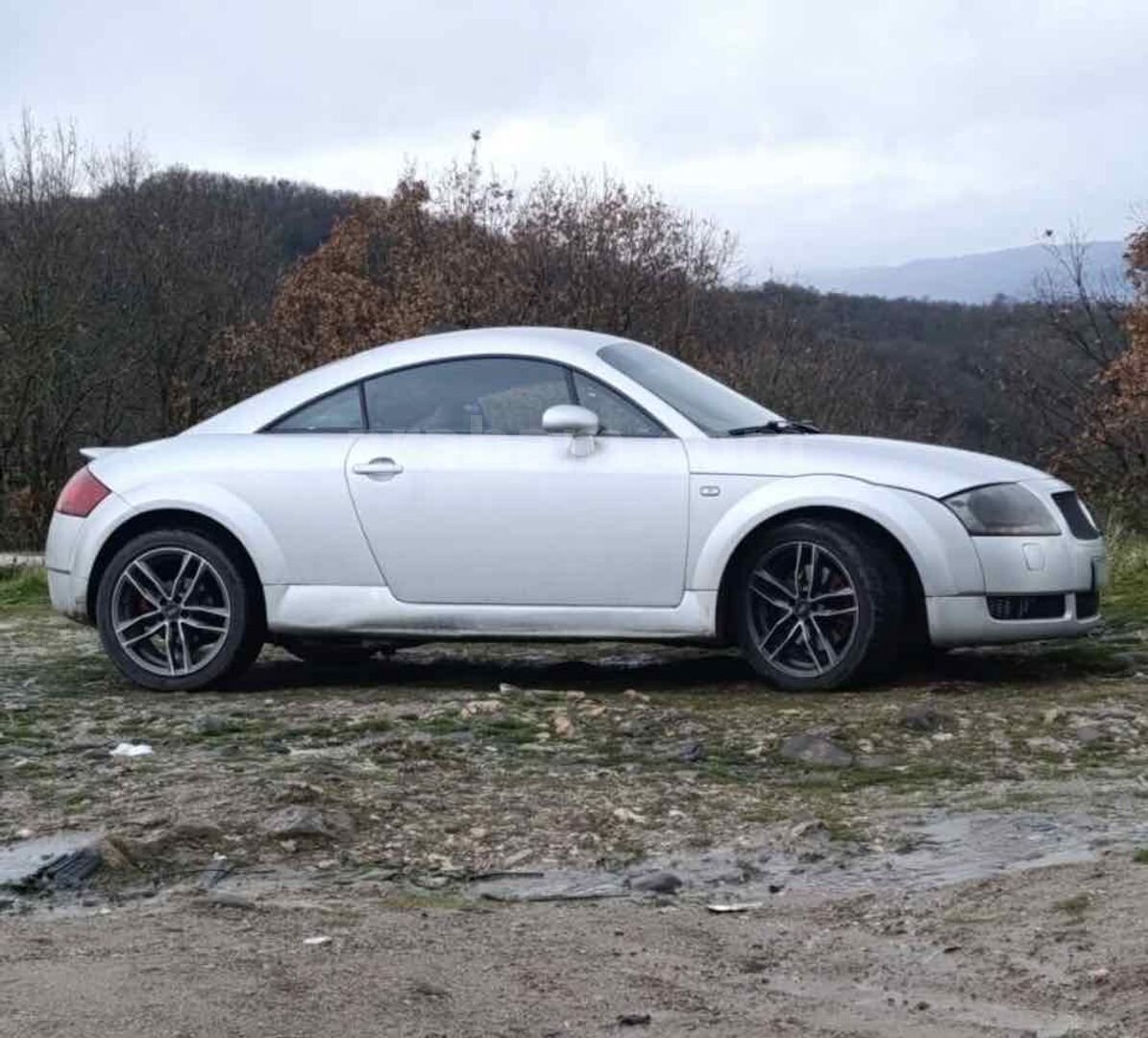 Sahibinden Audi TT 1.8 T Quattro 2000 Model İstanbul 283.000 km Gri (Gümüş) 1