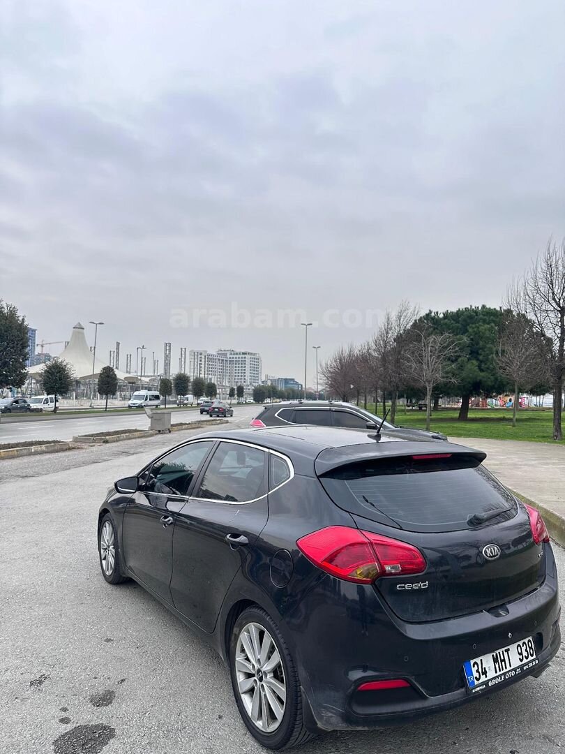 Sahibinden Kia Ceed 1.6 CRDi Concept Plus 2014 Model İstanbul 256.000 km Siyah 2