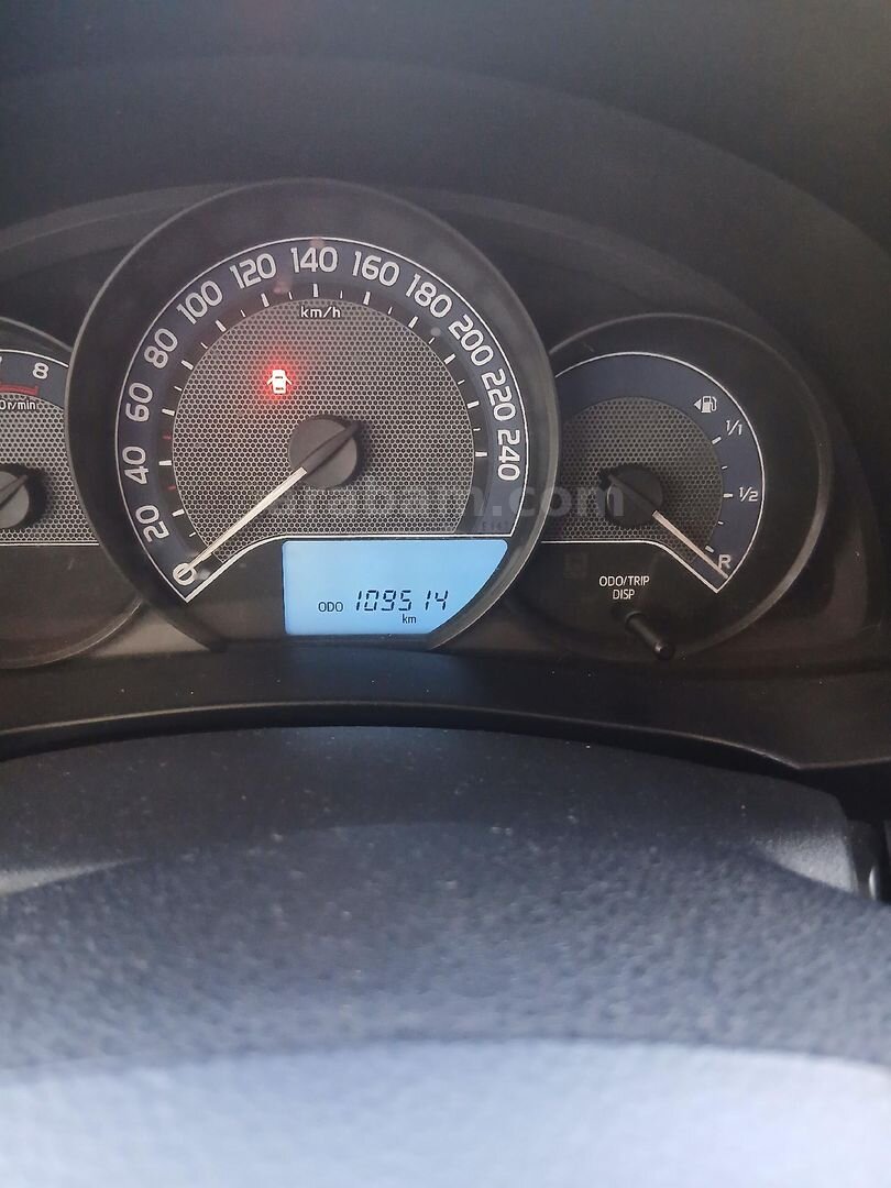 Sahibinden Toyota Corolla 1.33 Life 2014 Model İzmir 109.500 km Siyah 1