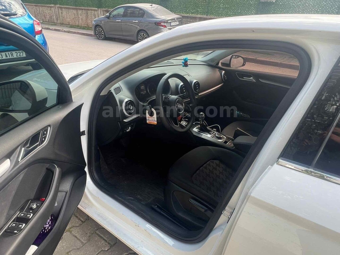 Sahibinden Audi A3 Sedan 1.6 TDI Attraction 2016 Model Mersin 230.000 km Beyaz 7