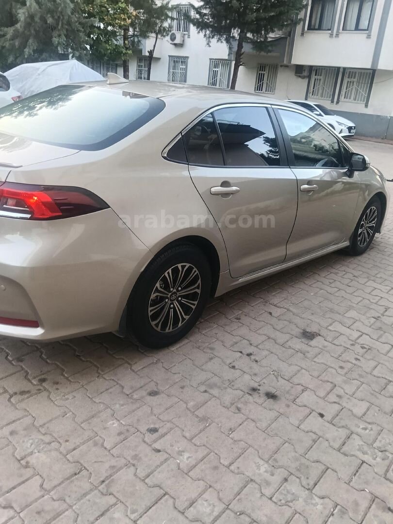 Sahibinden Toyota Corolla 1.6 Vision 2019 Model Diyarbakır 123.000 km Şampanya 4