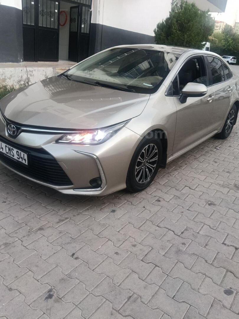 Sahibinden Toyota Corolla 1.6 Vision 2019 Model Diyarbakır 123.000 km Şampanya 6