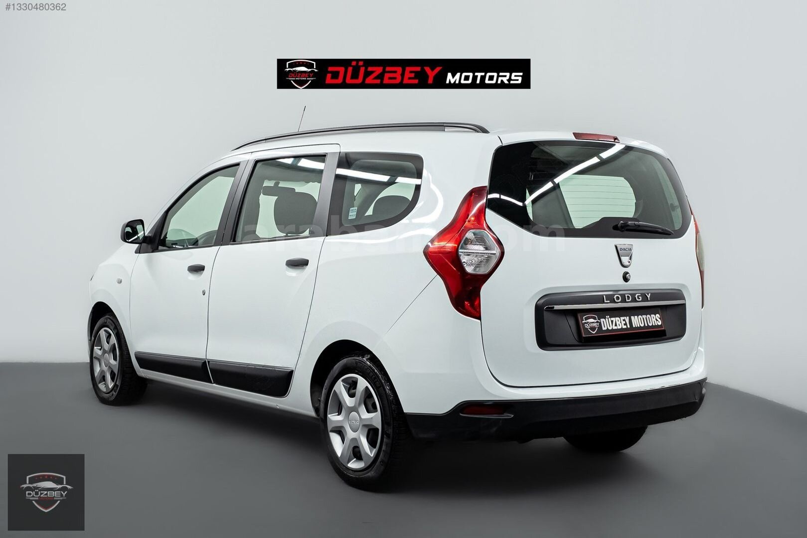 Galeriden Dacia Lodgy 1.5 BlueDCI Ambiance 2021 Model İstanbul 106.500 km Beyaz 3