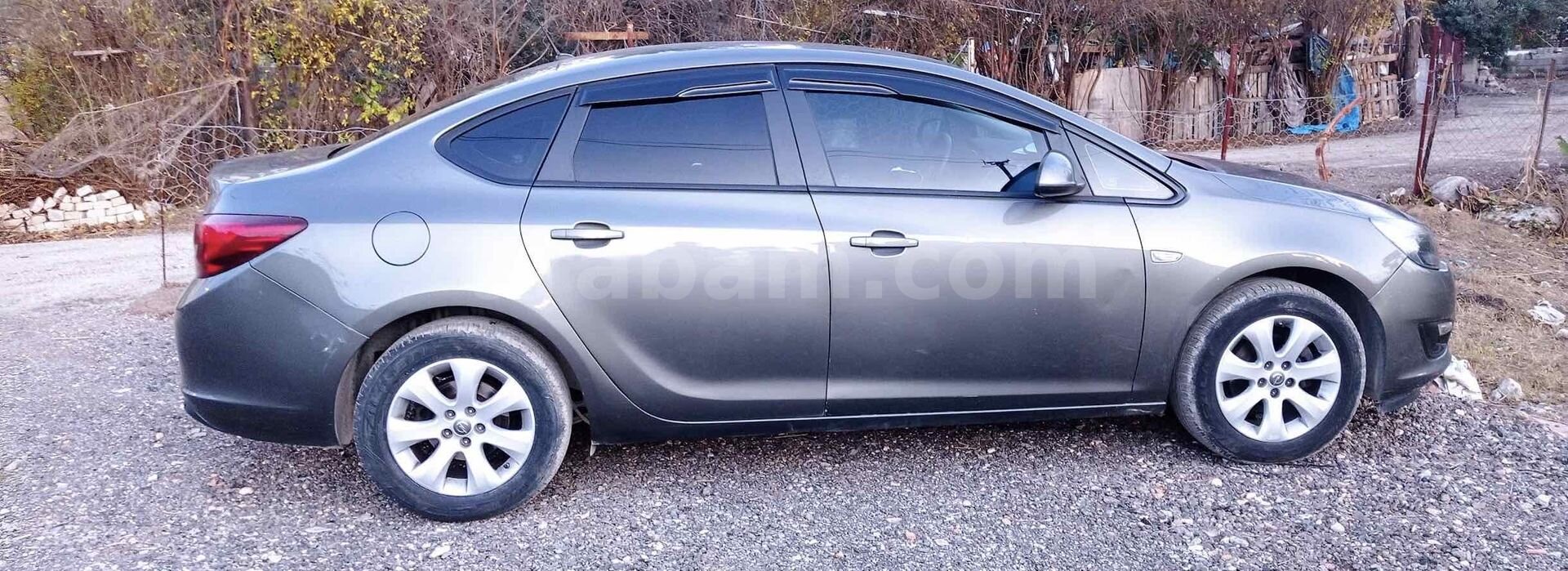 Sahibinden Opel Astra 1.6 Edition 2016 Model Hatay 168.000 km Füme 5