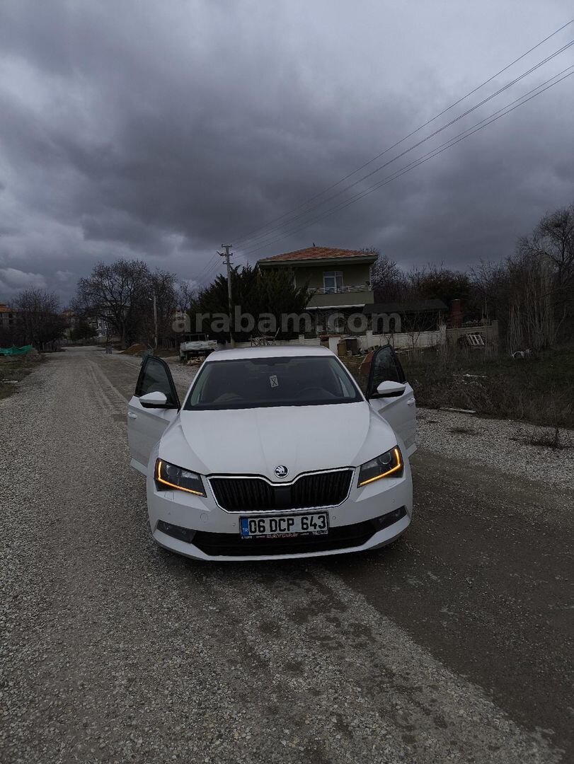 Sahibinden Skoda SuperB 1.6 TDI Comfort 2017 Model Kırşehir 250.000 km Beyaz 6