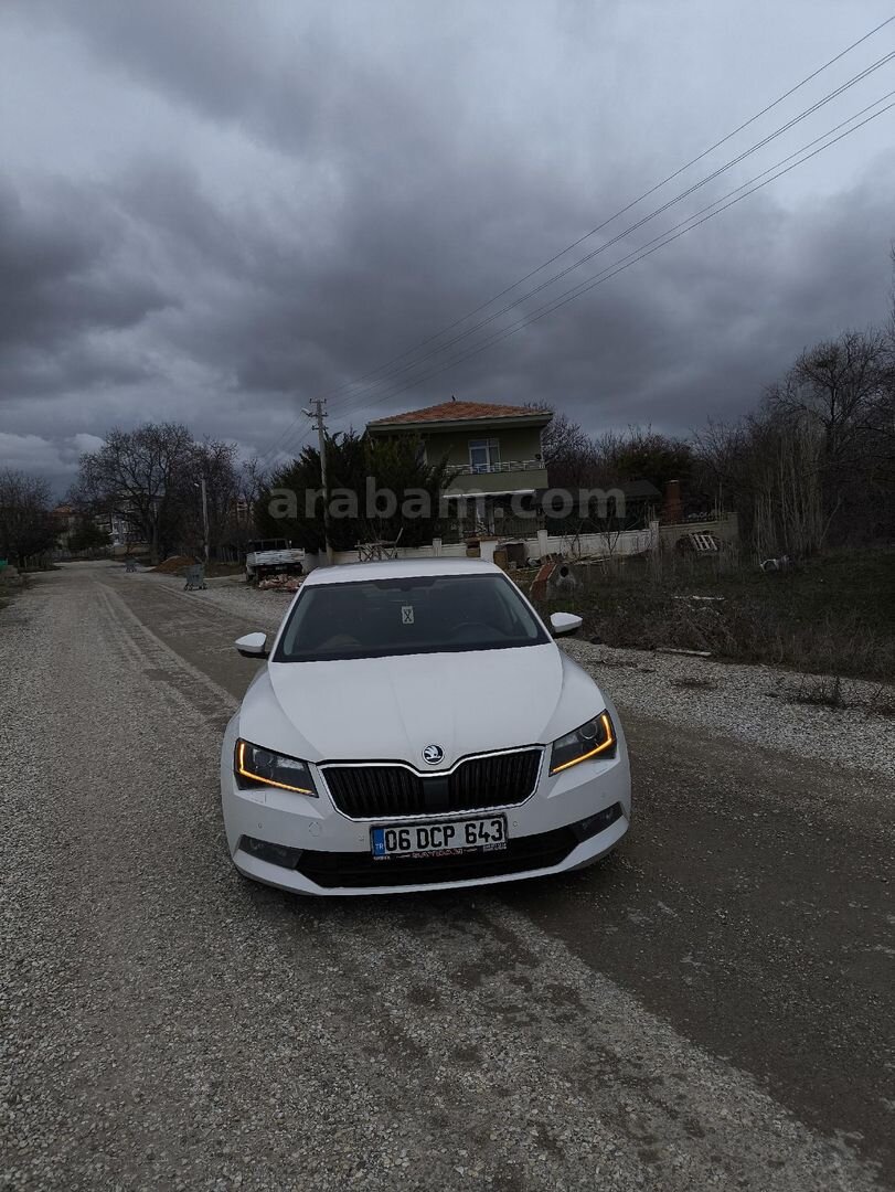 Sahibinden Skoda SuperB 1.6 TDI Comfort 2017 Model Kırşehir 250.000 km Beyaz 3