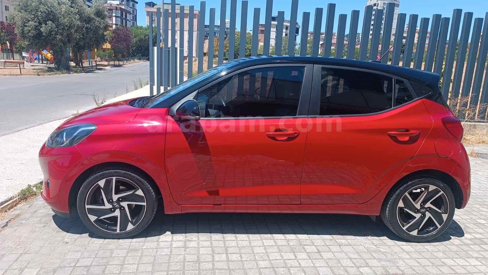 Sahibinden Hyundai i10 1.2 MPI Elite 2022 Model İstanbul 32.500 km Kırmızı 3